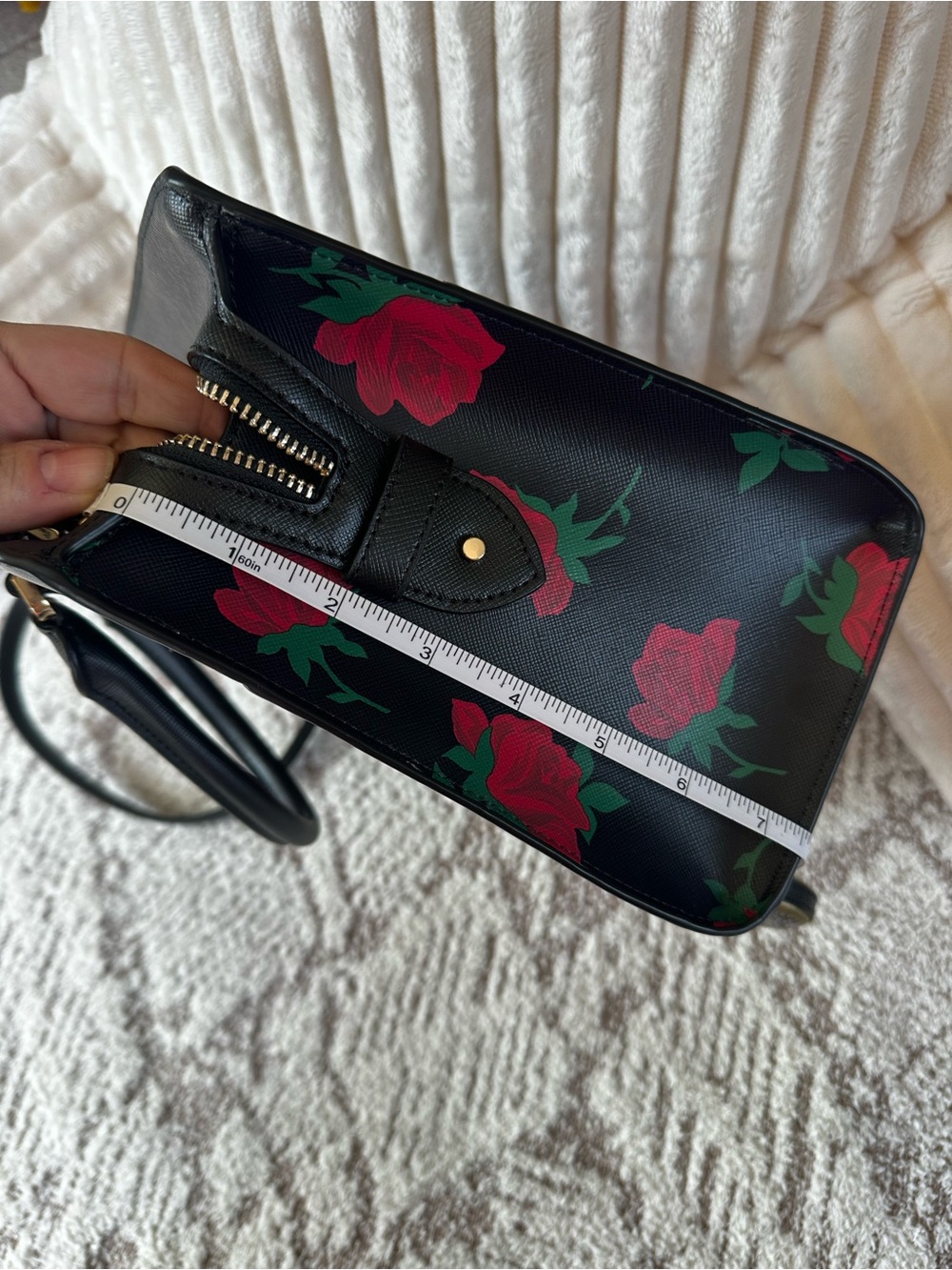 Kate Spade New York satchel stunning black leather bold red rose print EUC - Picture 15 of 17